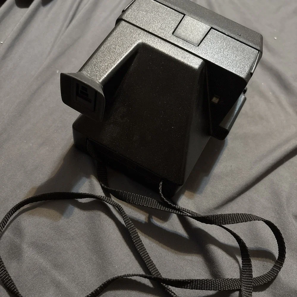 Polaroid Supercolor 635CL Instant Film Camera - Black UNTESTED